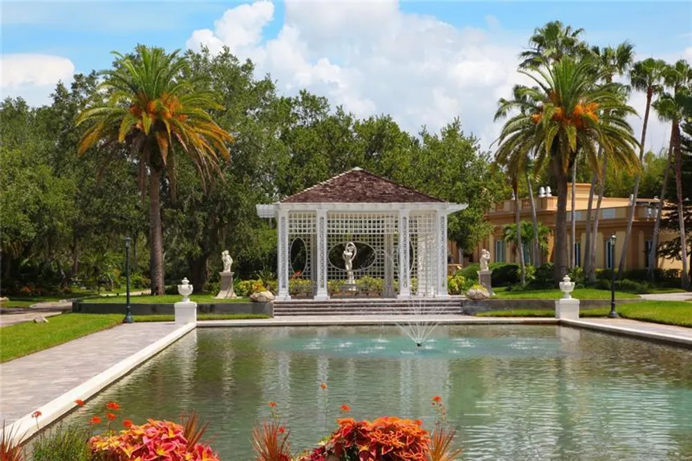 97 Sugar Mill Dr, Osprey, FL 34229