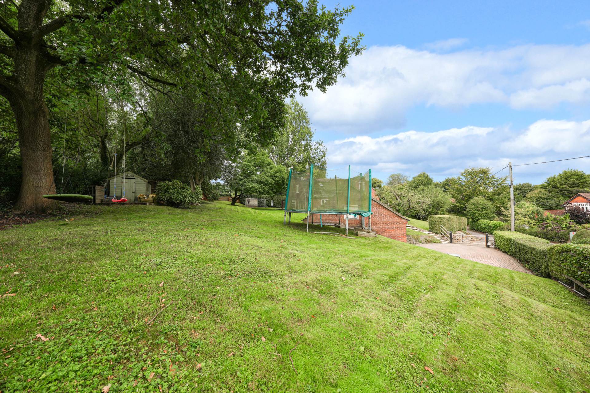Bratton Image 20