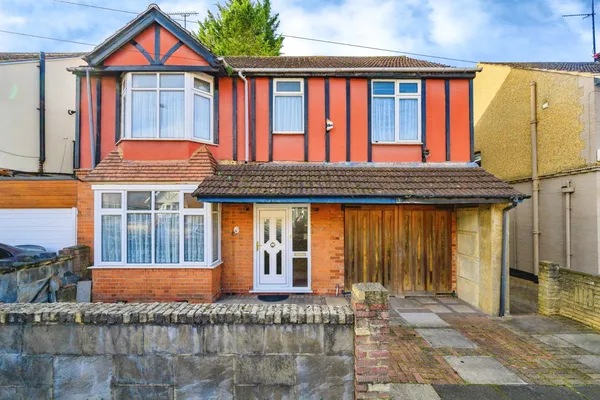 Bishopscote Road, Luton, LU3