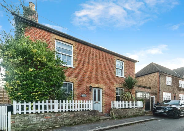 Weston Road, Thames Ditton, Surrey, KT7