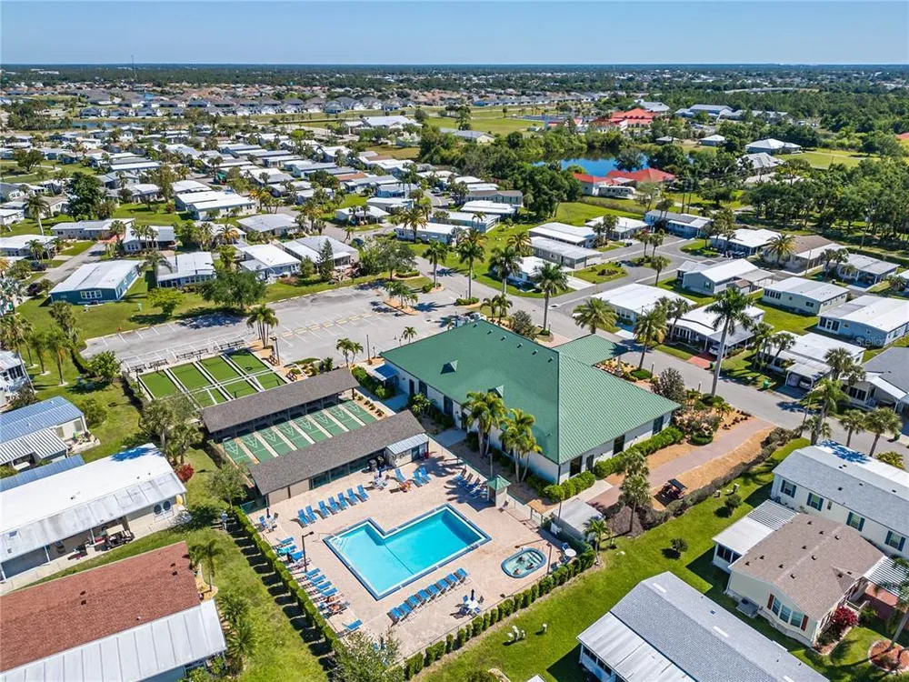 2100 Kings Hwy, Port Charlotte, FL 33980