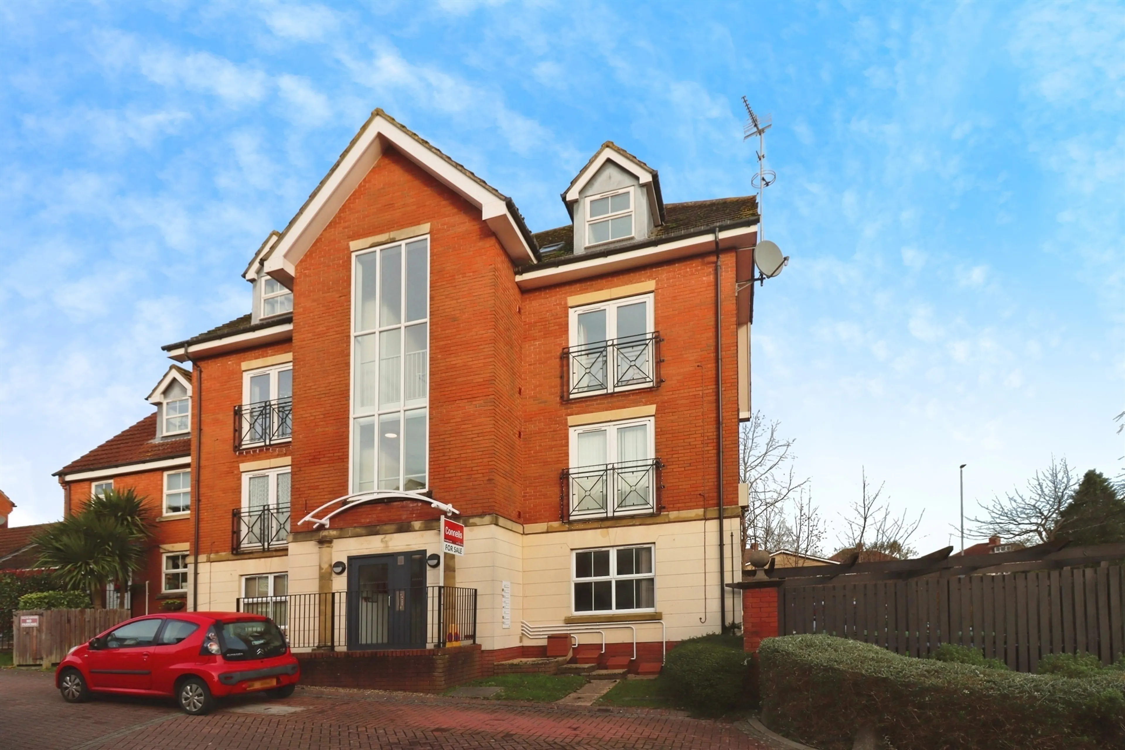 Property photo 0