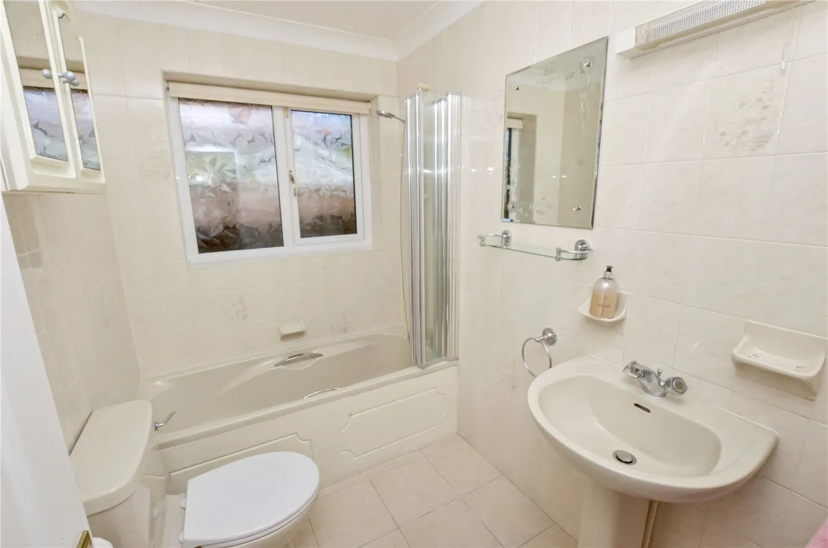 Oakhurst Road, West Moors, Ferndown, Dorset, BH22