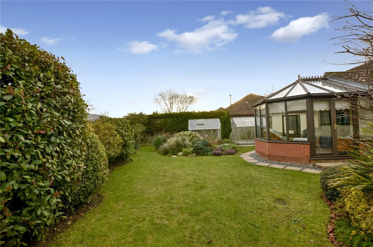Oakhurst Road, West Moors, Ferndown, Dorset, BH22