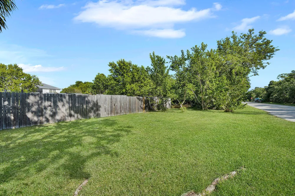 30246 Watson Blvd, Big Pine, FL 33043