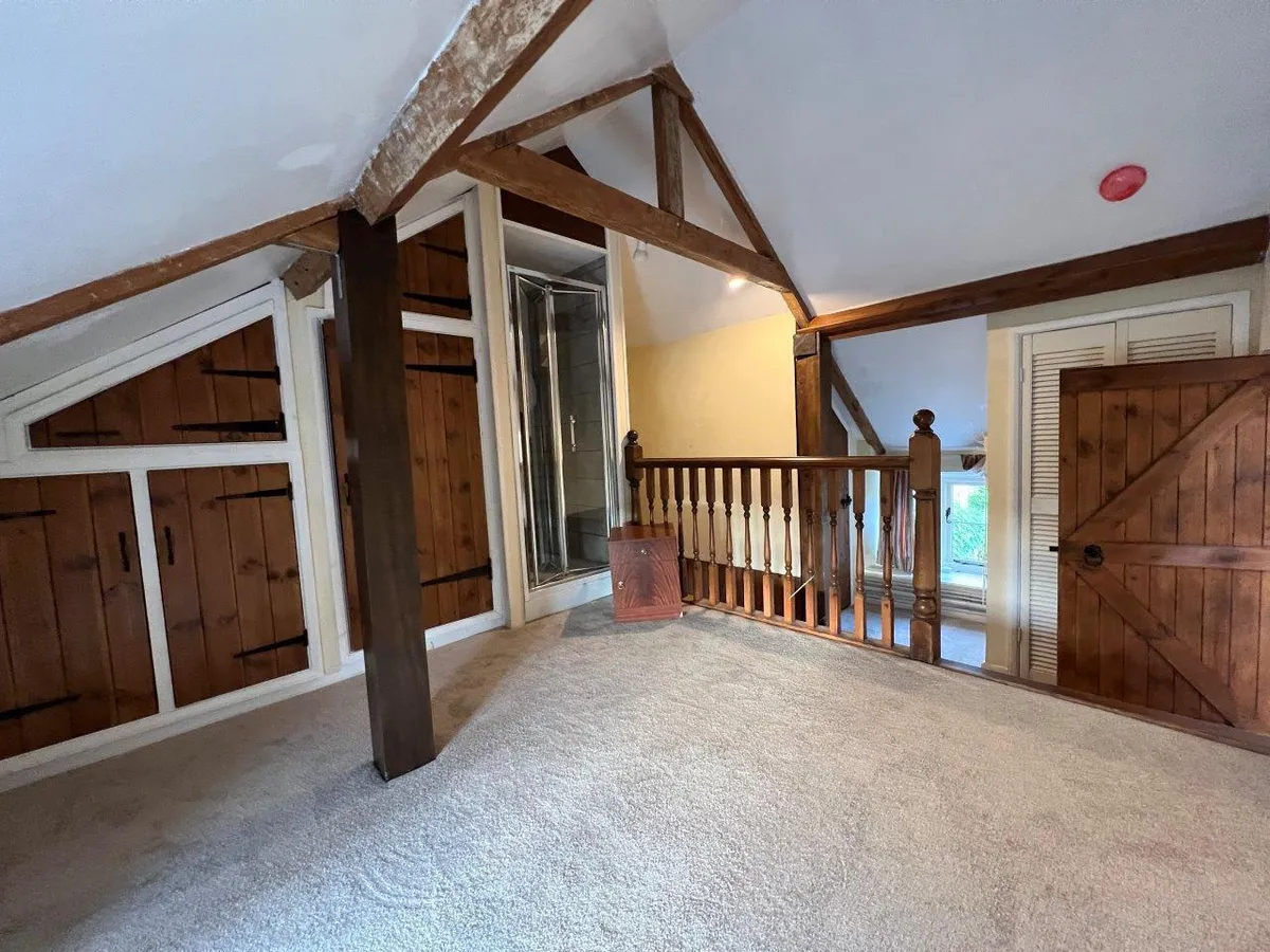 THE BARN FLAT, MANOR FARM, BRANSTON, VALE OF BELVOIR