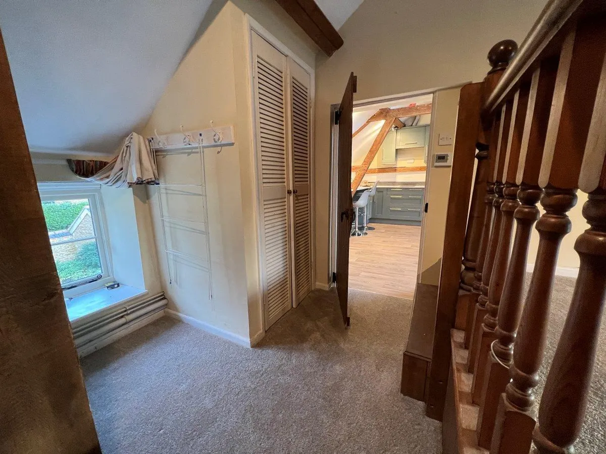 THE BARN FLAT, MANOR FARM, BRANSTON, VALE OF BELVOIR