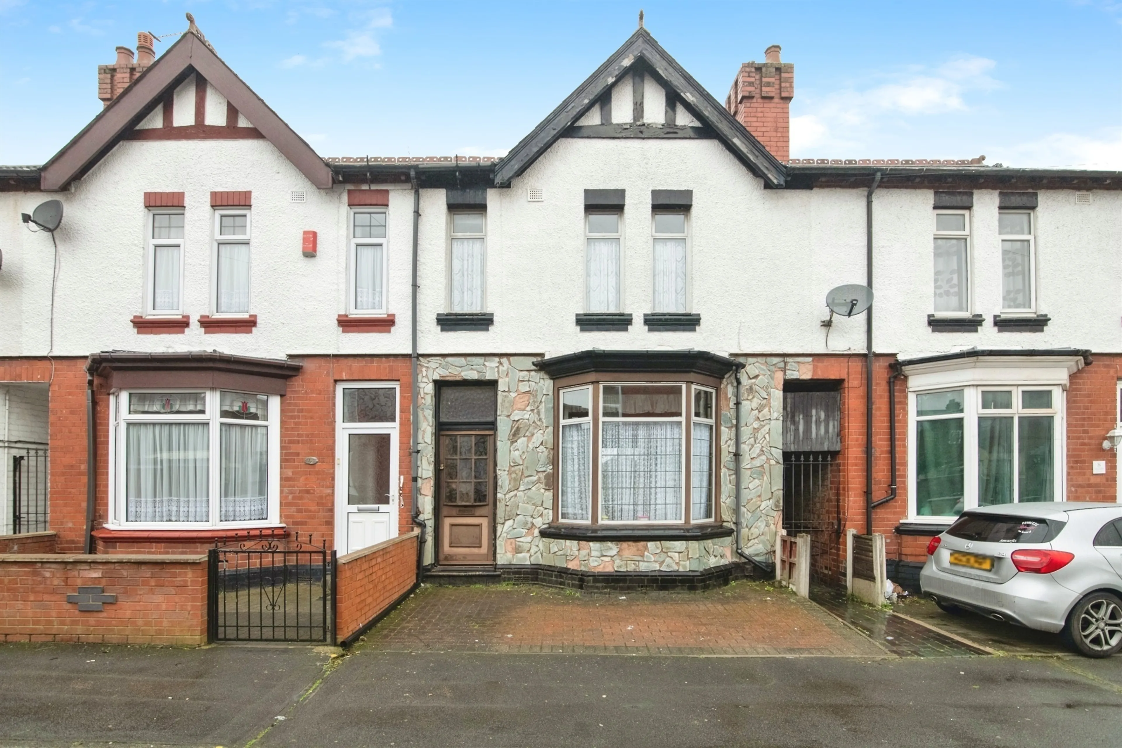 Property photo 0