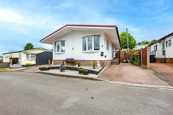 Sunningdale Park, New Tupton, Chester...