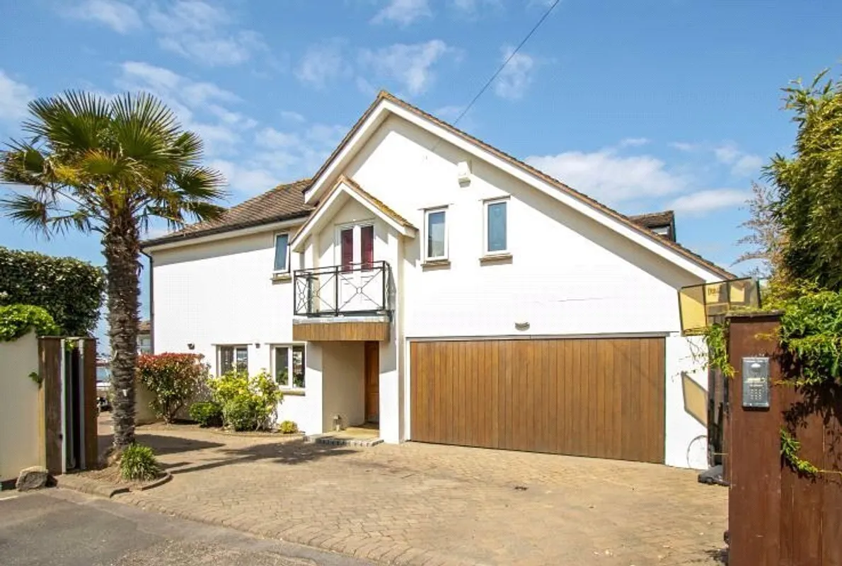Gardens Road, Lilliput, Poole, Dorset, BH14