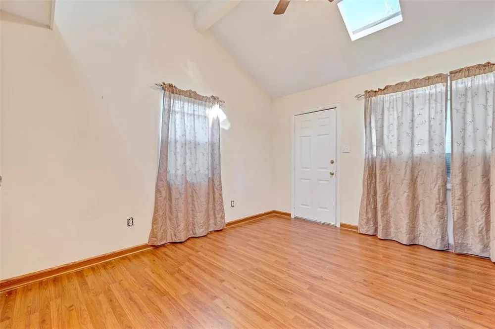 713 Firnat St, Houston, TX 77022