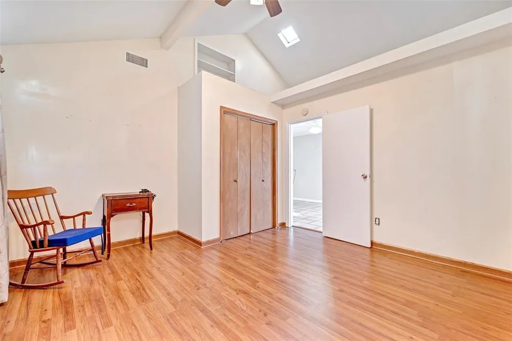 713 Firnat St, Houston, TX 77022