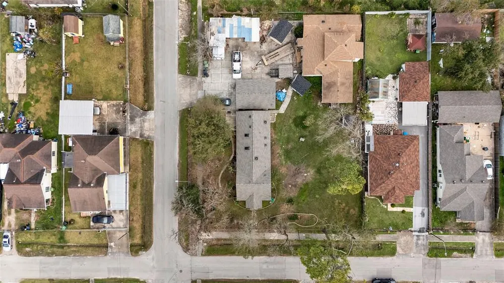 713 Firnat St, Houston, TX 77022