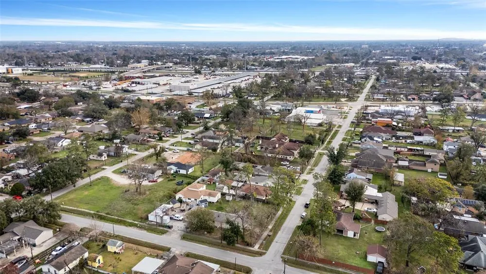 713 Firnat St, Houston, TX 77022