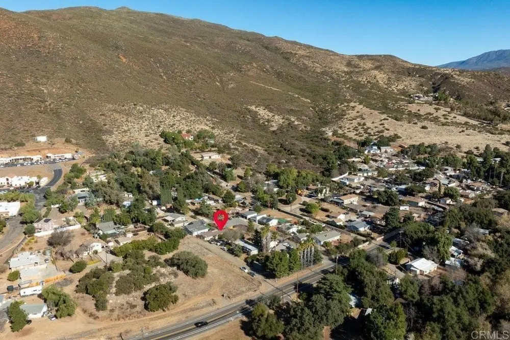 1347 Hillcrest Dr, Alpine, CA 91901