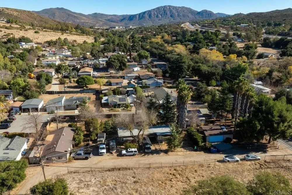 1347 Hillcrest Dr, Alpine, CA 91901