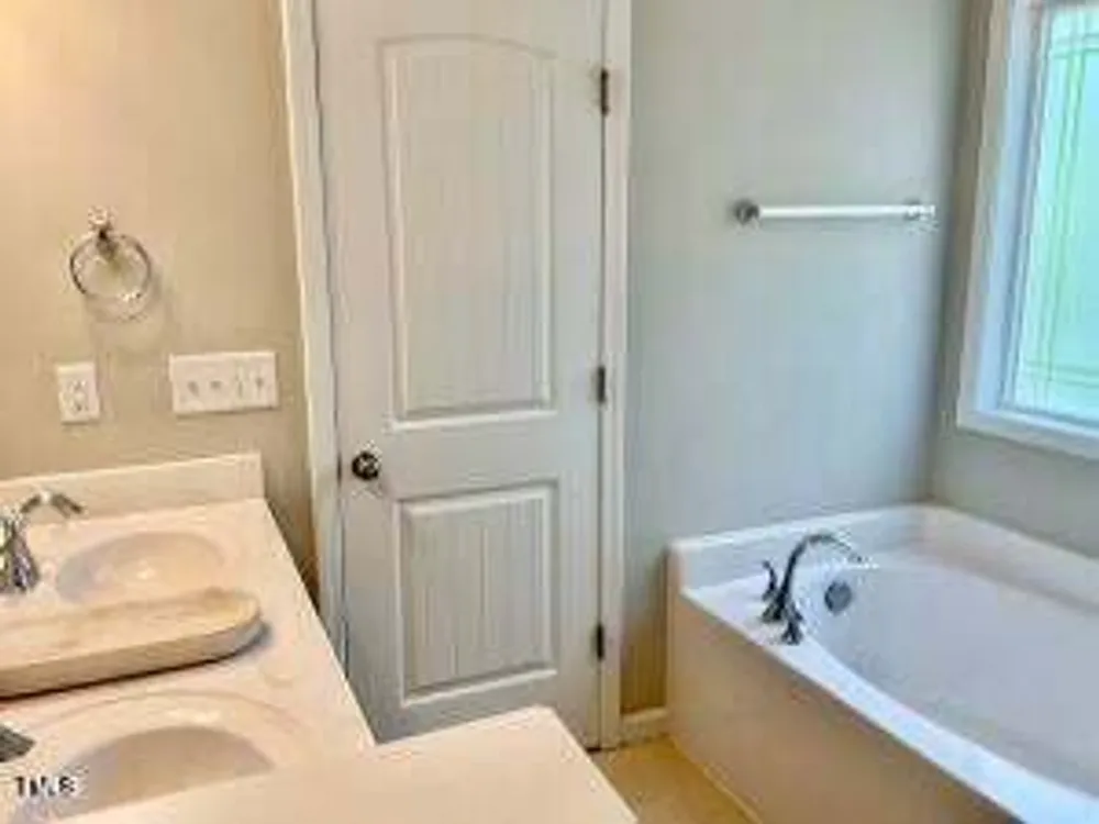 166 Gulley Glen Dr, Garner, NC 27529
