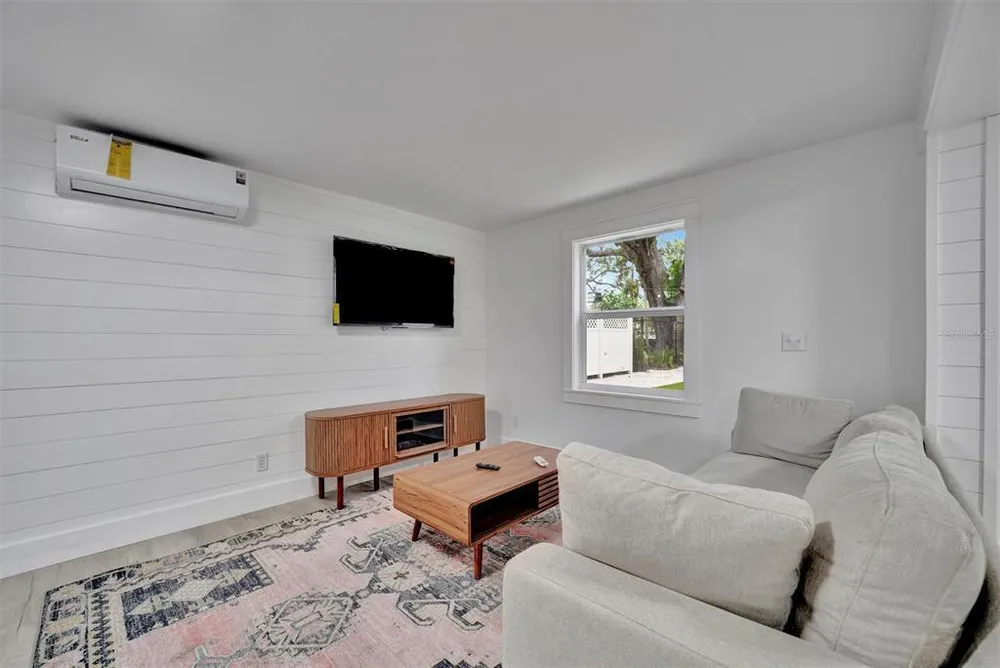 2713 4th Ave W, Bradenton, FL 34205