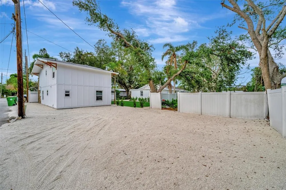 2713 4th Ave W, Bradenton, FL 34205