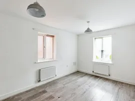 Rossetti Close, Wellingborough thumb 3