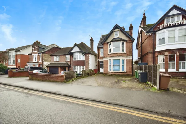 Holland Road, Maidstone, Kent, ME14