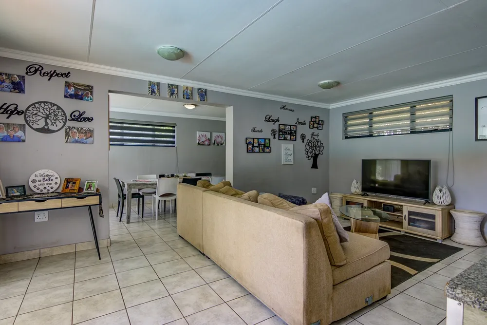 South Africa, Gauteng, Kensington, Northumberland Road, 76