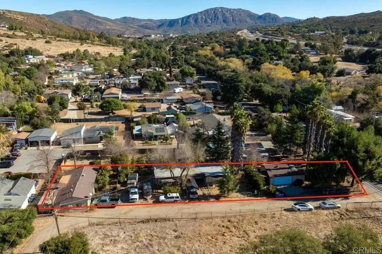 1347 Hillcrest Dr, Alpine, CA 91901