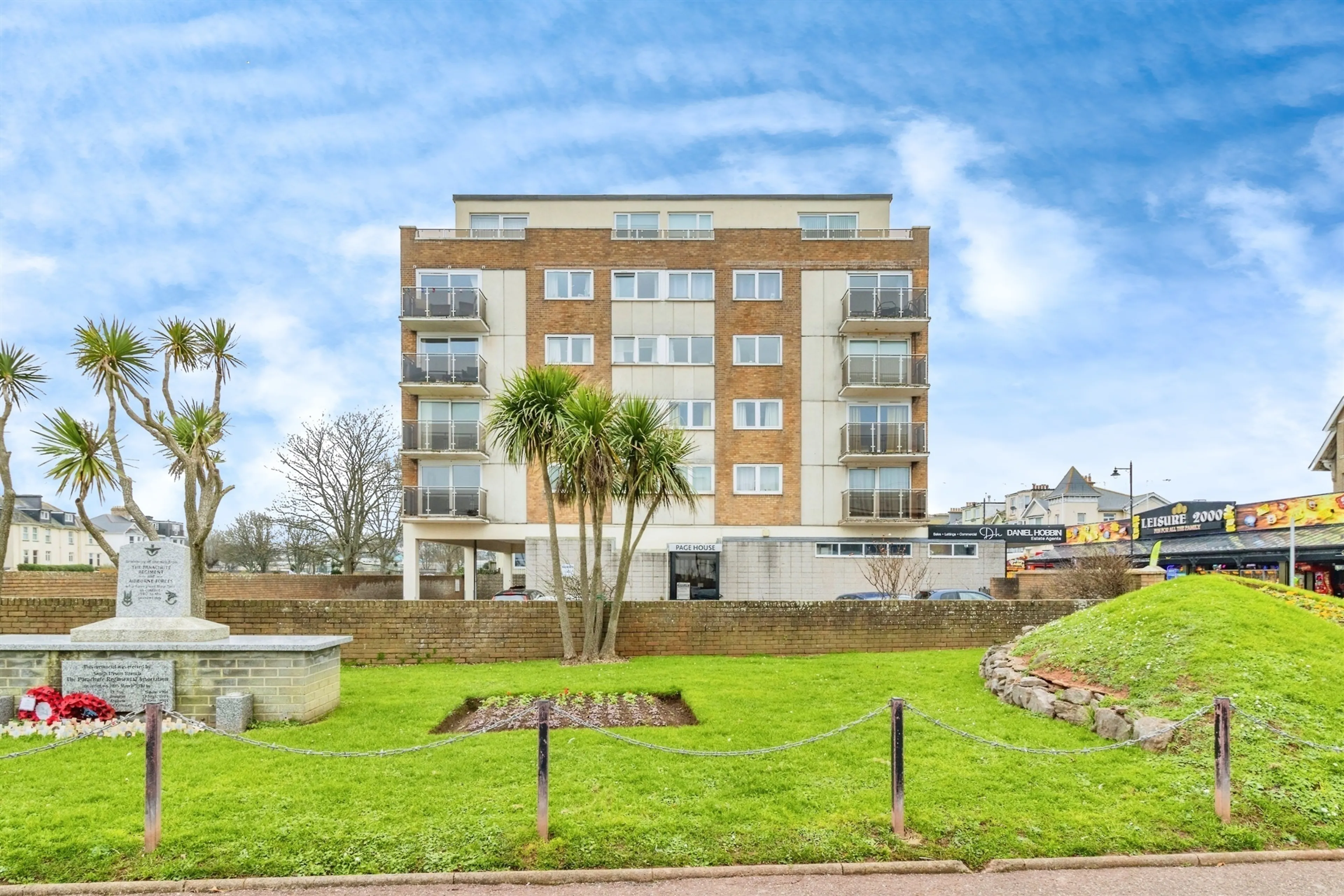 Property photo 0