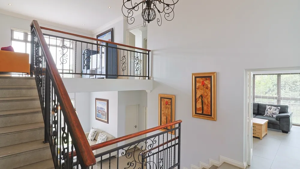 South Africa, Gauteng, Featherbrooke Estate, Crow's Nest, 1240