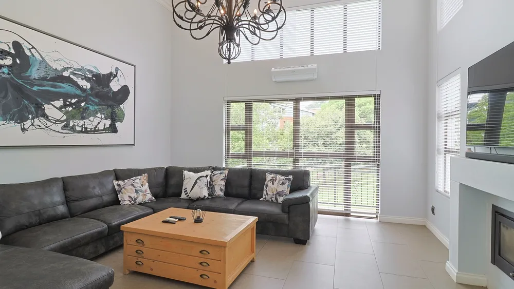 South Africa, Gauteng, Featherbrooke Estate, Crow's Nest, 1240