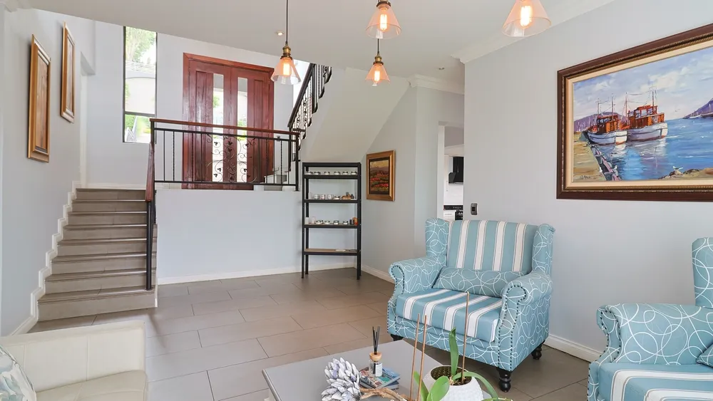 South Africa, Gauteng, Featherbrooke Estate, Crow's Nest, 1240