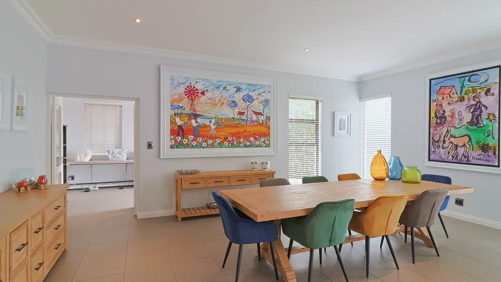 South Africa, Gauteng, Featherbrooke Estate, Crow's Nest, 1240