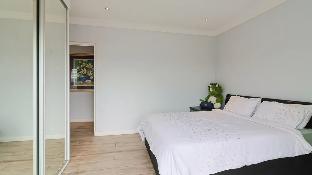 South Africa, Gauteng, Featherbrooke Estate, Crow's Nest, 1240