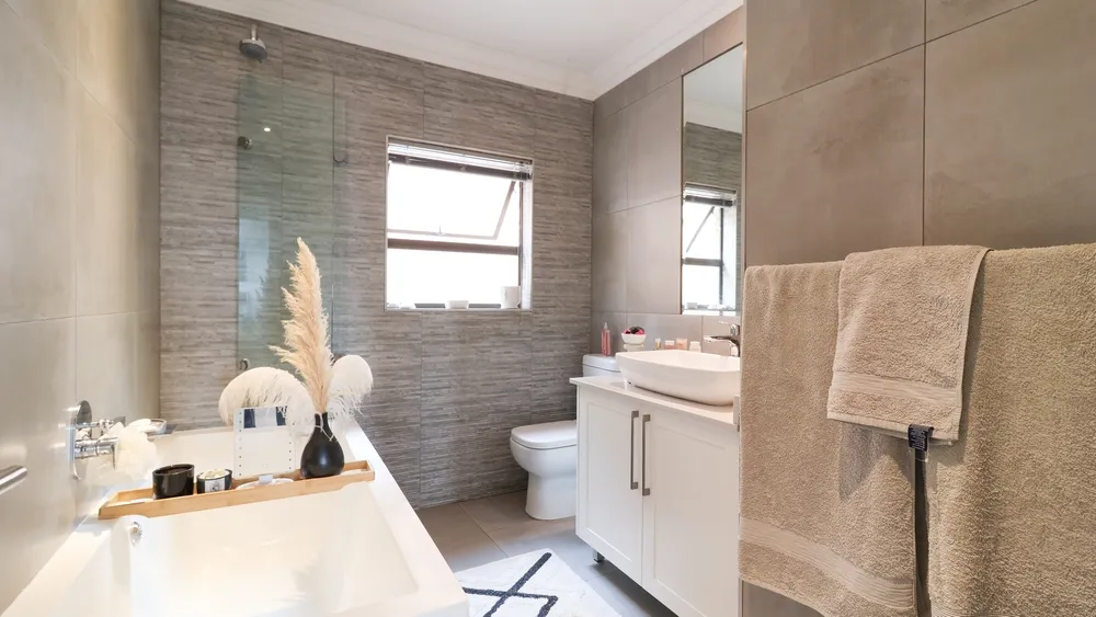 South Africa, Gauteng, Featherbrooke Estate, Crow's Nest, 1240