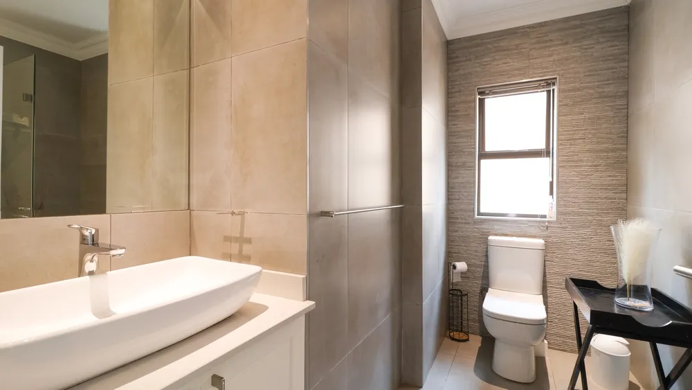 South Africa, Gauteng, Featherbrooke Estate, Crow's Nest, 1240
