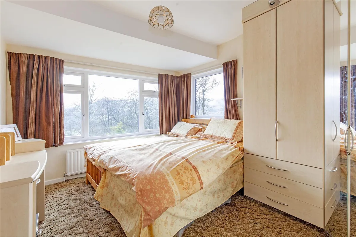 Derwent Lane, Hathersage, Hope Valley