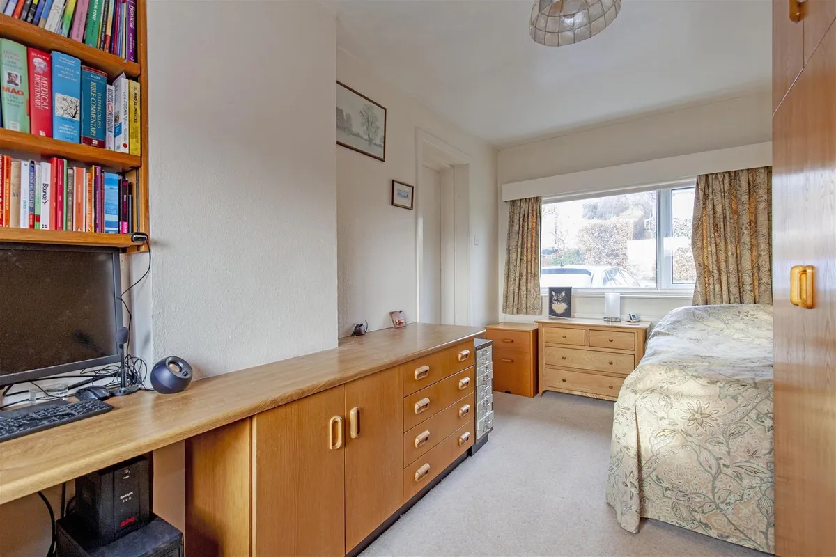 Derwent Lane, Hathersage, Hope Valley