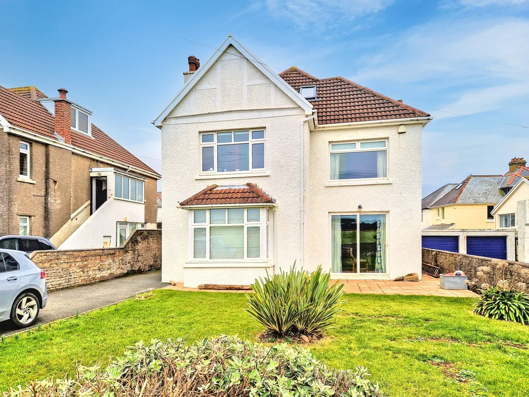 WEST DRIVE, PORTHCAWL, CF36 3HS