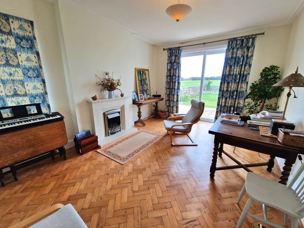 WEST DRIVE, PORTHCAWL, CF36 3HS