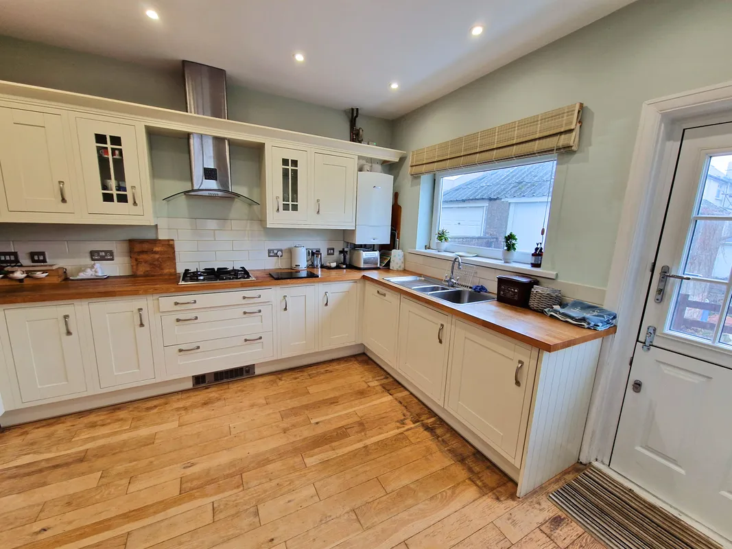WEST DRIVE, PORTHCAWL, CF36 3HS