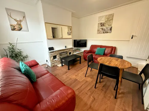 Brownhill Crescent, LEEDSphoto