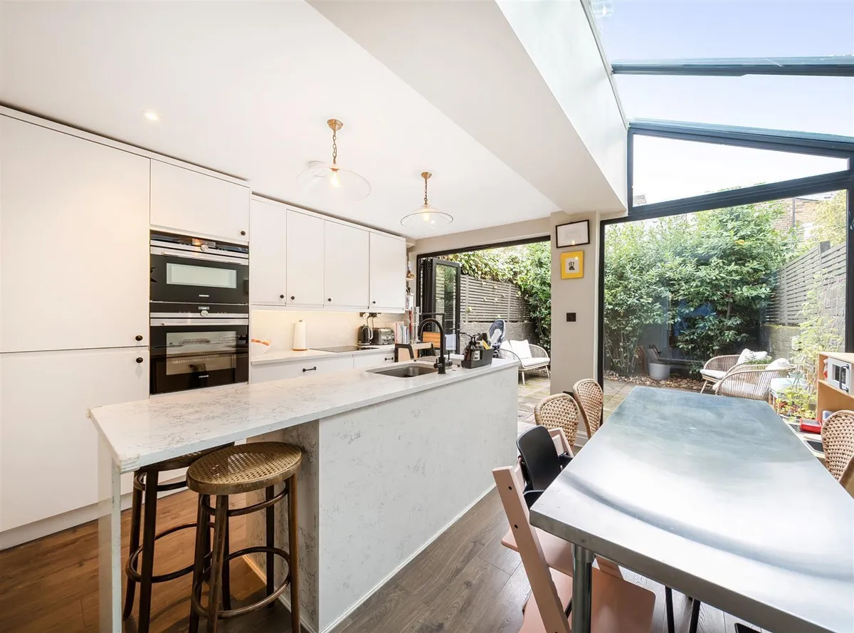 Huxley Street, London, W10