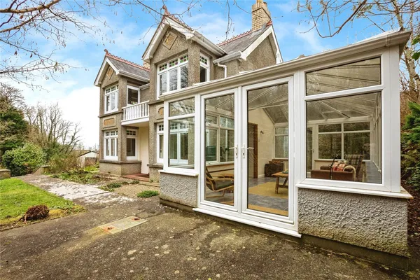 Sarnau, Llandysul, Ceredigion, SA44