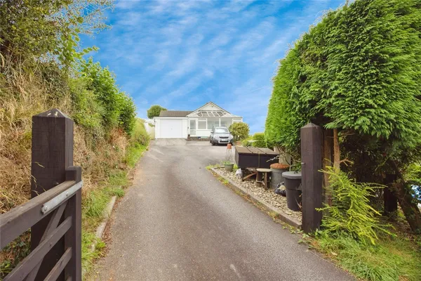 Polsue Way, Tresillian, Truro, Cornwa...