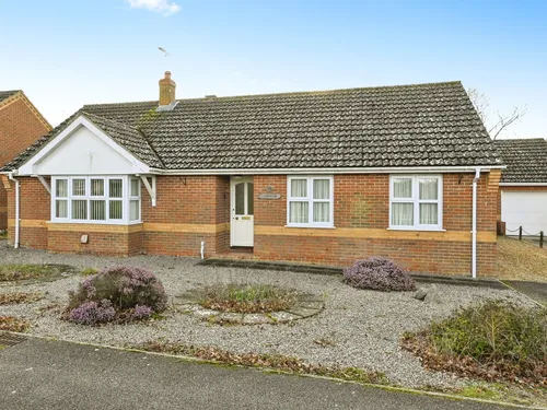 Greenwich Close, Downham Marketphoto