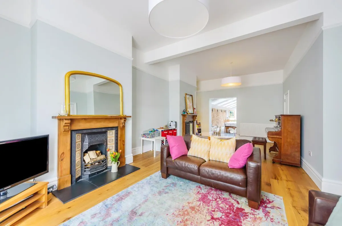 Gratton Terrace, London, NW2