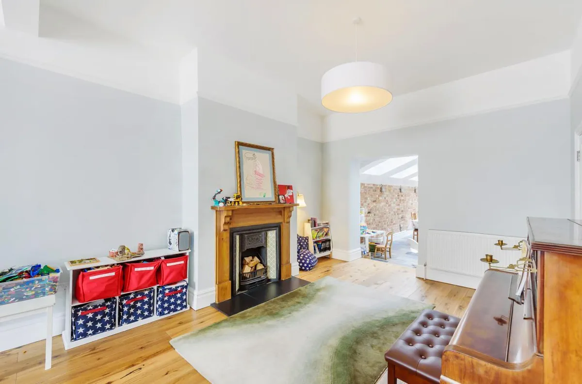 Gratton Terrace, London, NW2