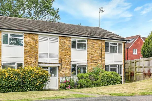 Oakshaw, Oxted, RH8 photo 1