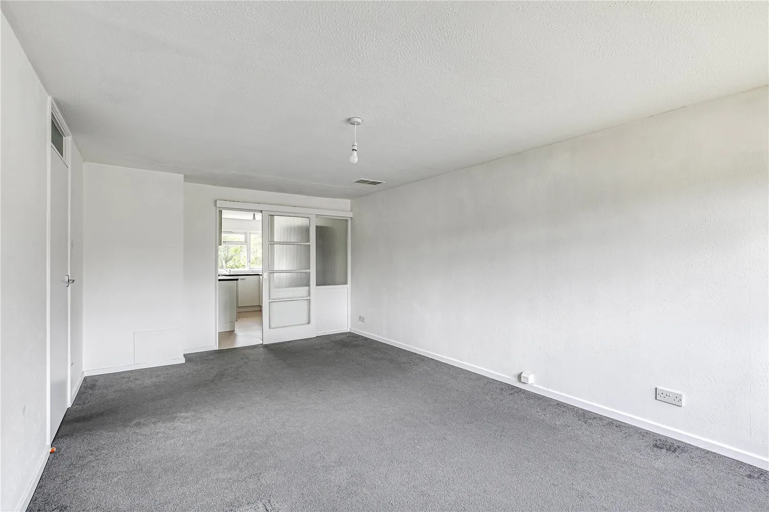 Oakshaw, Oxted, RH8 photo 3