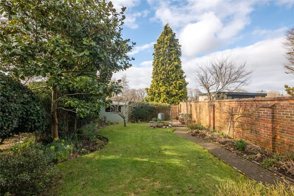 Compton Road, Lindfield, RH16 photo 25